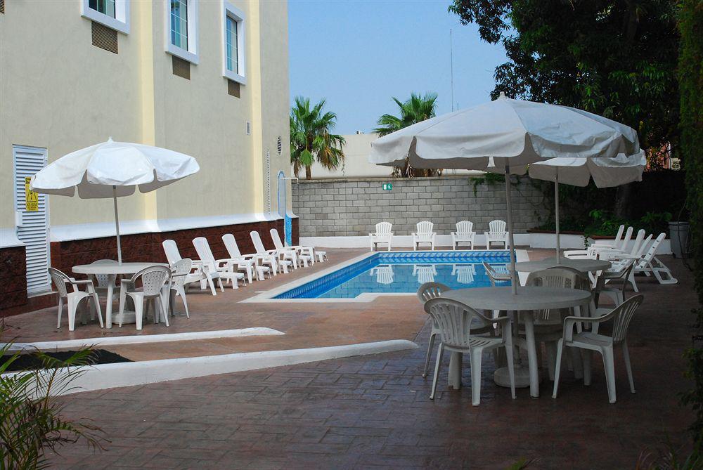 Rio Vista Inn Business High Class Tampico Esterno foto
